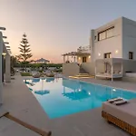 Villa Eva Milos Near The Beach And Adamas Villa *
