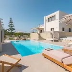 Villa Eva Milos Near The Beach And Adamas *