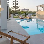 Villa Eva Milos Near The Beach And Adamas Villa *