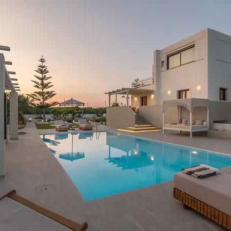 Eva Milos Villa *