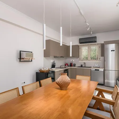 Eva By Milos Concierge * Adámas