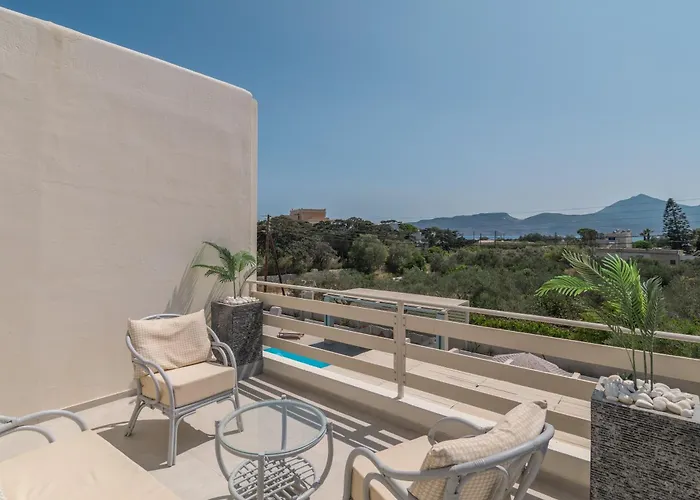 Eva By Milos Concierge Adamantas (Milos)